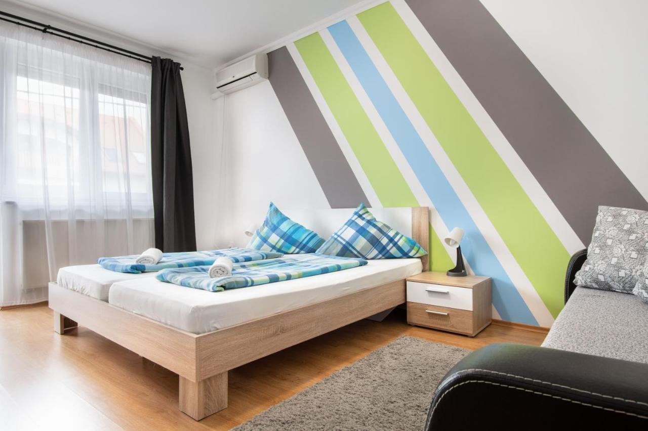 Lux Apartmanok Hajdúszoboszló Eksteriør bilde